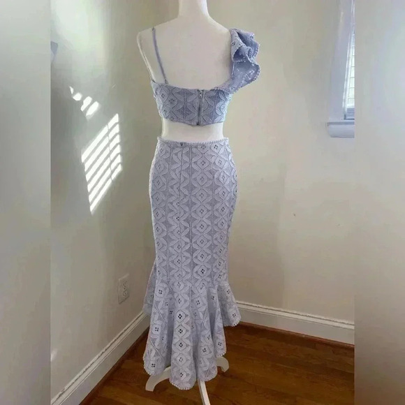 Selfie Leslie NWT Asymmetrical Ruffle Hem MIDI Skirt Two Piece Set Size Medium - Picture 5 of 16